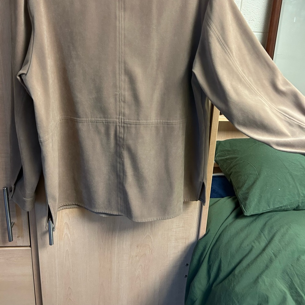 Talbots Button down - Picture 4 of 4